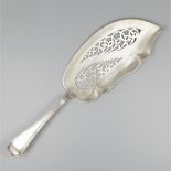 Fish slice silver.