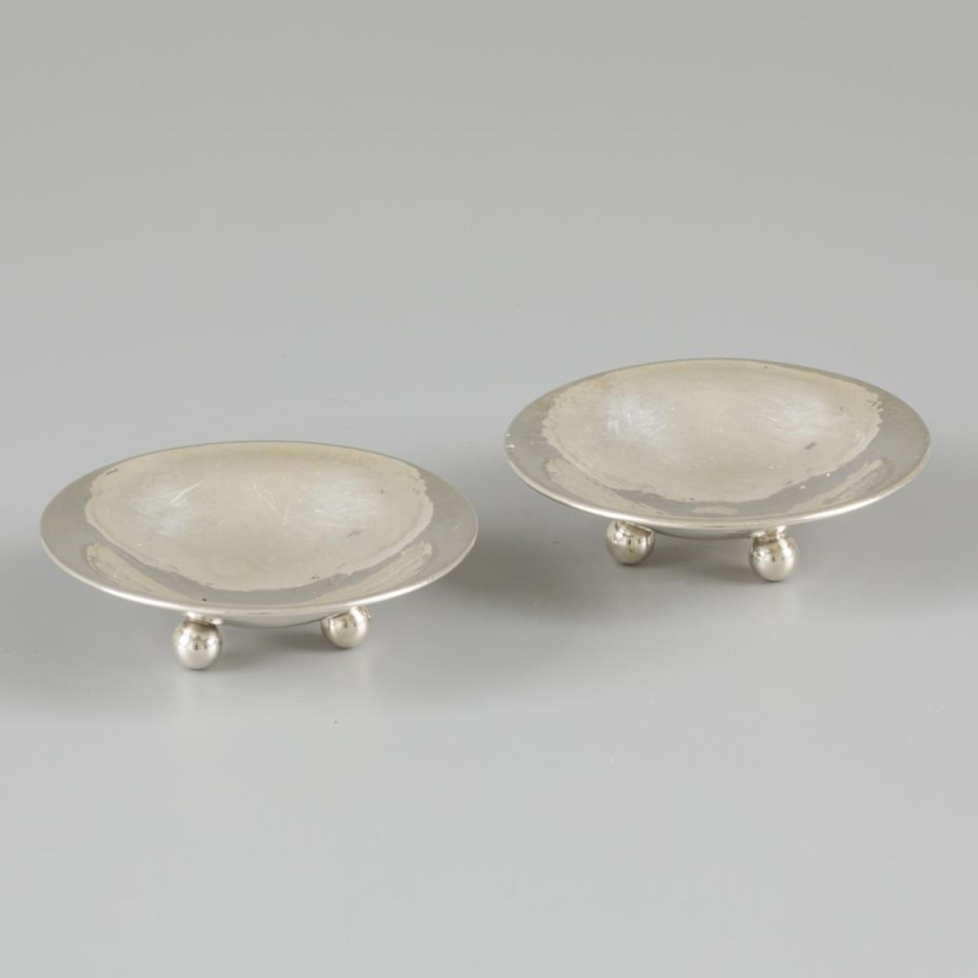 2-piece salt cellar set silver.