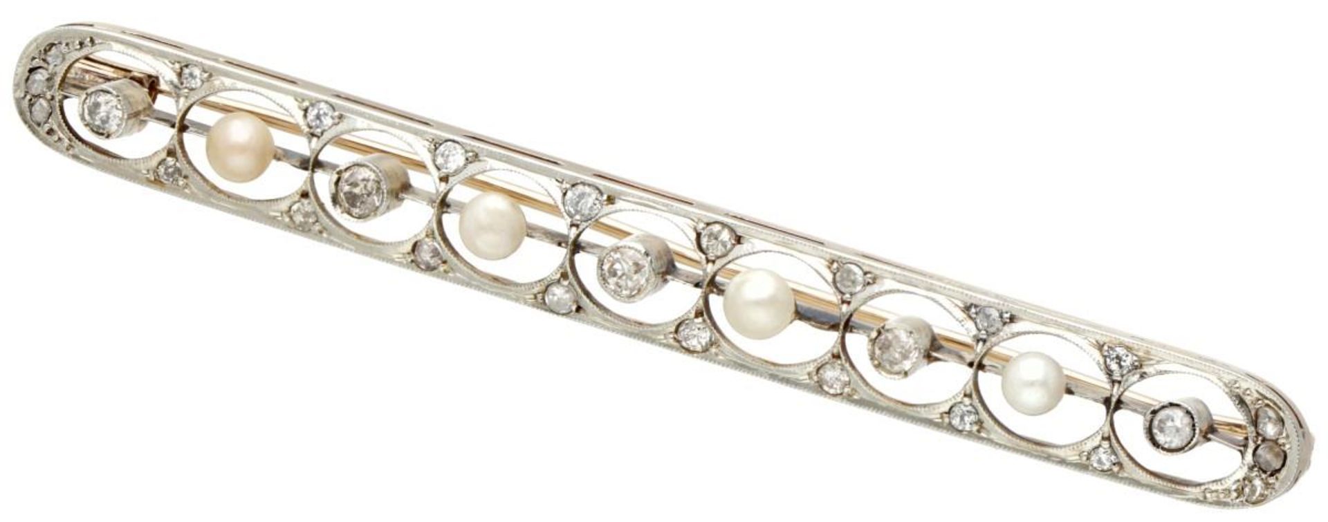 14K. Bicolor gold Art Deco bar brooch set with approx. 0.90 ct. diamond and pearls.