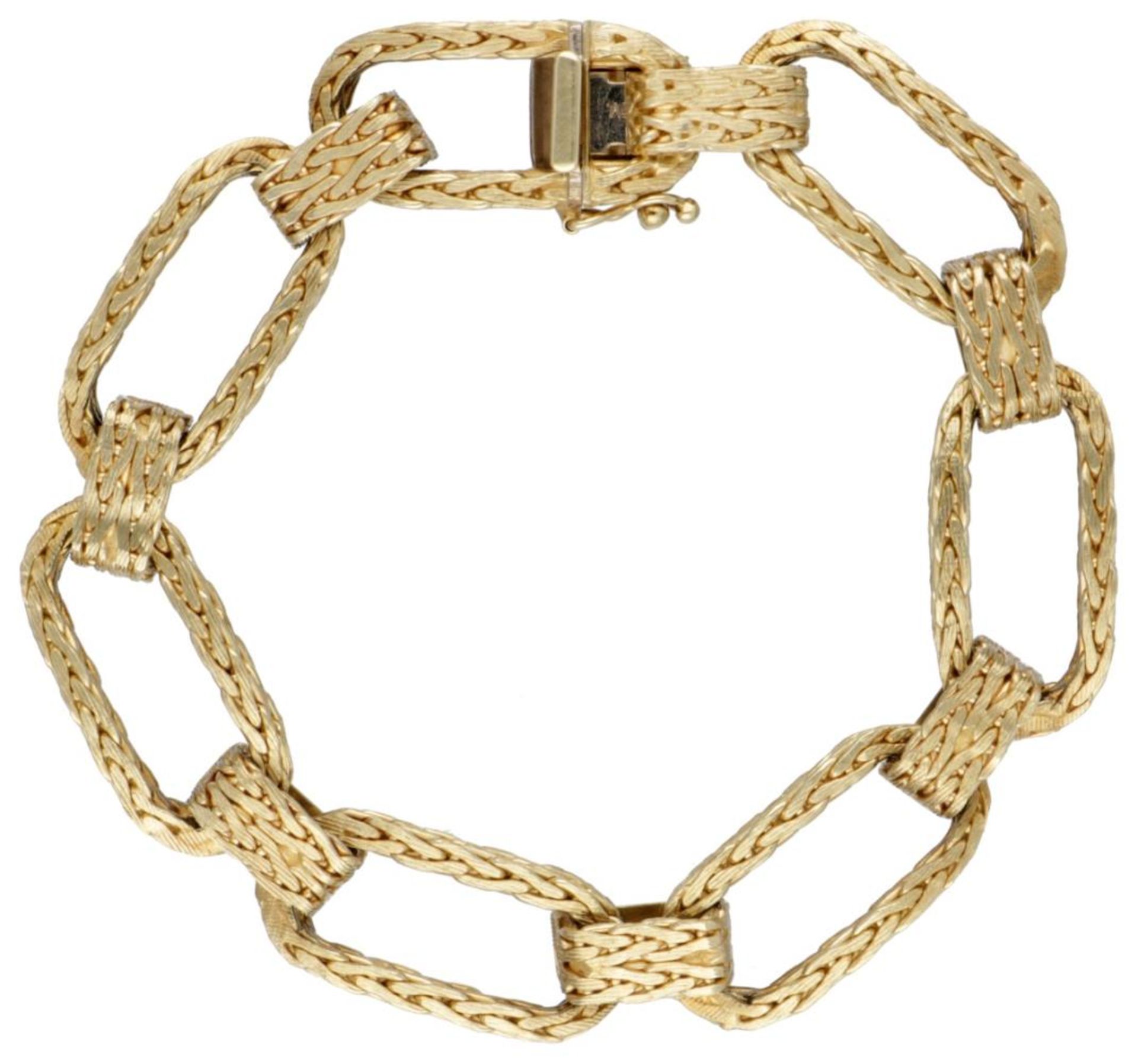 14K. Yellow gold link bracelet.