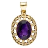 14K. Yellow gold pendant set with approx. 3.60 ct. amethyst.