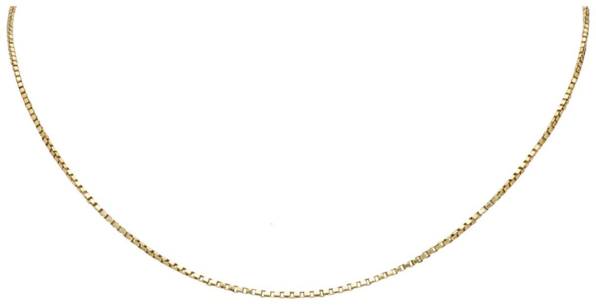 18K Yellow gold Venetian link necklace.