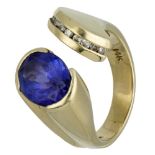 14K. Yellow gold ring set with approx. 0.11 ct. diamond and approx. 2.01 ct. iolite.