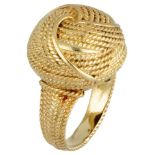 Vintage 18K. yellow gold knotted ring.