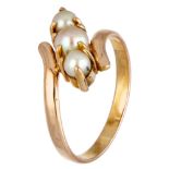 Vintage 20K. rose gold pearl ring.