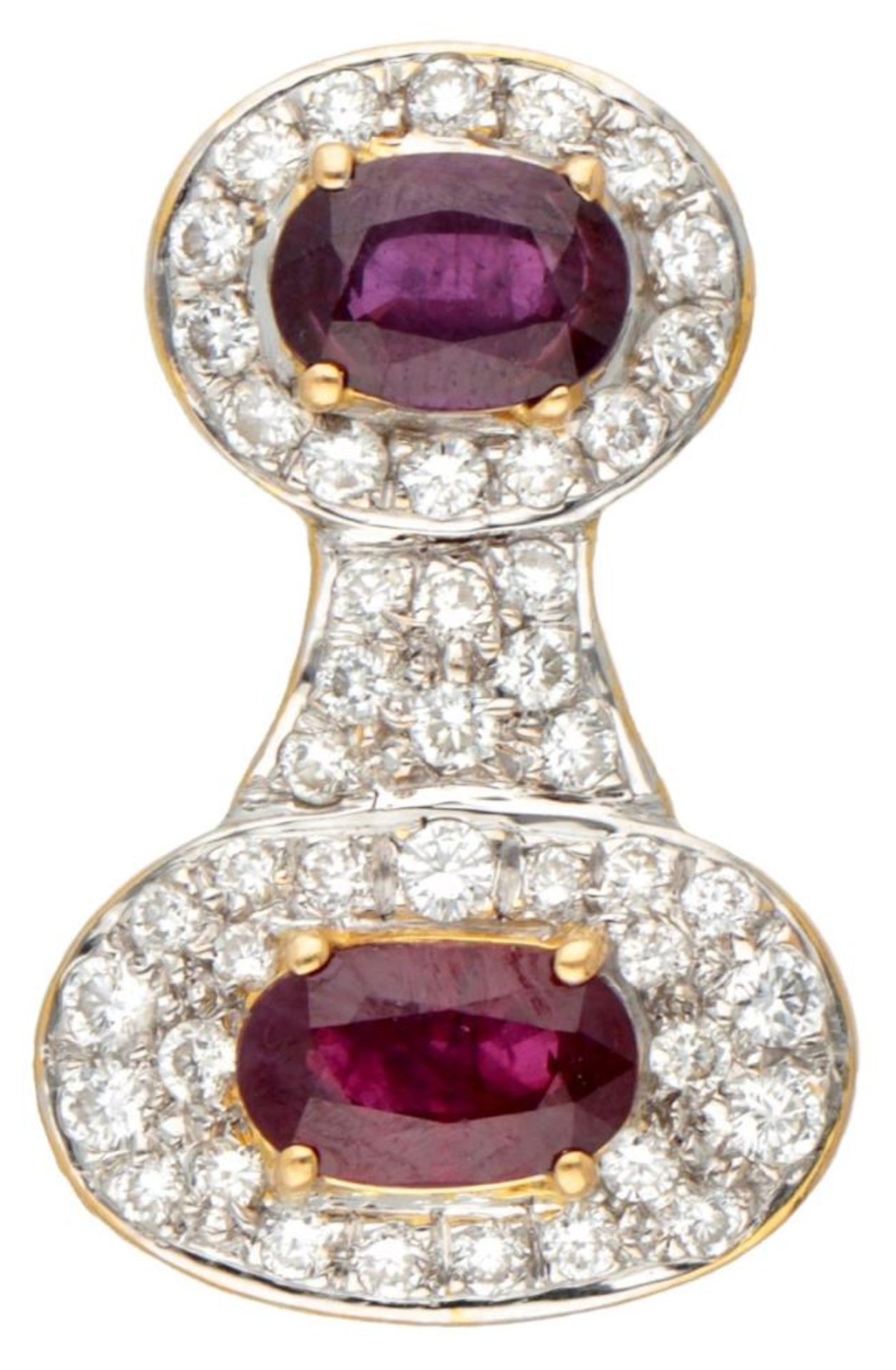 18K. Bicolor gold vintage pendant set with approx. 0.90 ct. diamond and approx. 1.91 ct. ruby.