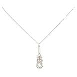18K. White gold link necklace with pendant set with approx. 0.38 ct. diamond.