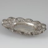 Silver presentation dish.