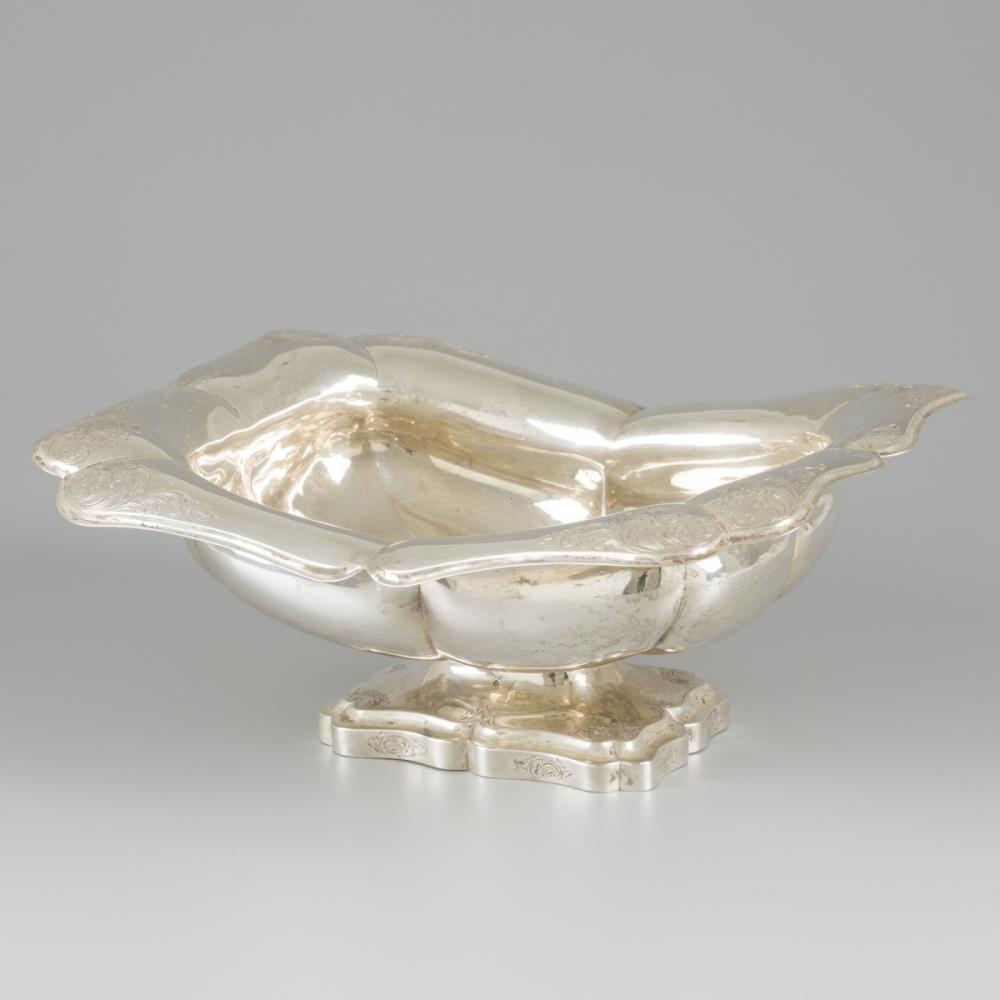 Fruit bowl (Amsterdam, Joost Even 1841-1880) silver.