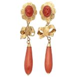 Vintage 18K. yellow gold earrings set with red coral.