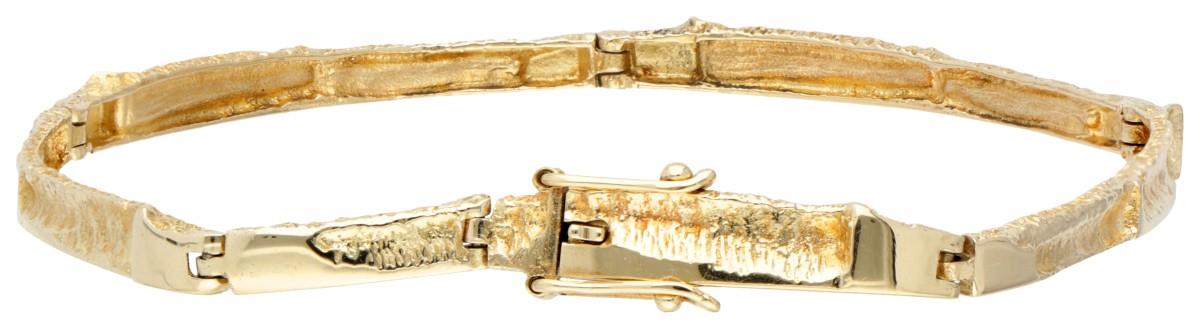 14K. Yellow gold bracelet by Finnish designer Alpo Tammi Koru. - Image 2 of 4