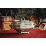 Tureen / serving dish silver.