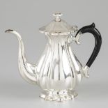 Coffee pot with wooden handle, 's-Hertogenbosch / Amsterdam, N.S. Gotlieb, silver.