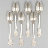 6-piece set of silver teaspoons.