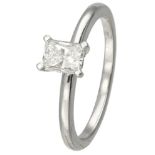 18K. White gold solitaire ring set with approx. 0.54 ct. diamond.