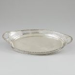 Serving tray silver.