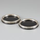 2-piece set of bottle trays silver.