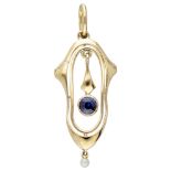 18K. Yellow gold Art Nouveau hanger set with saphire and seed pearl.