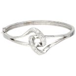 18K. White gold bangle bracelet set with approx. 0.45 ct. diamond.