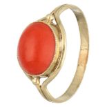 14K. Yellow gold ring set with approx. 2.01 ct. red coral.