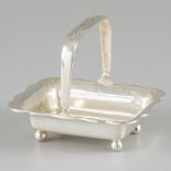 Bonbon / sweetmeat handle basket silver.