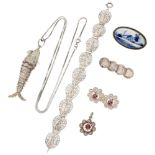 Lot of six various silver vintage jewelry including a flexible fish pendant and a brooch set with De