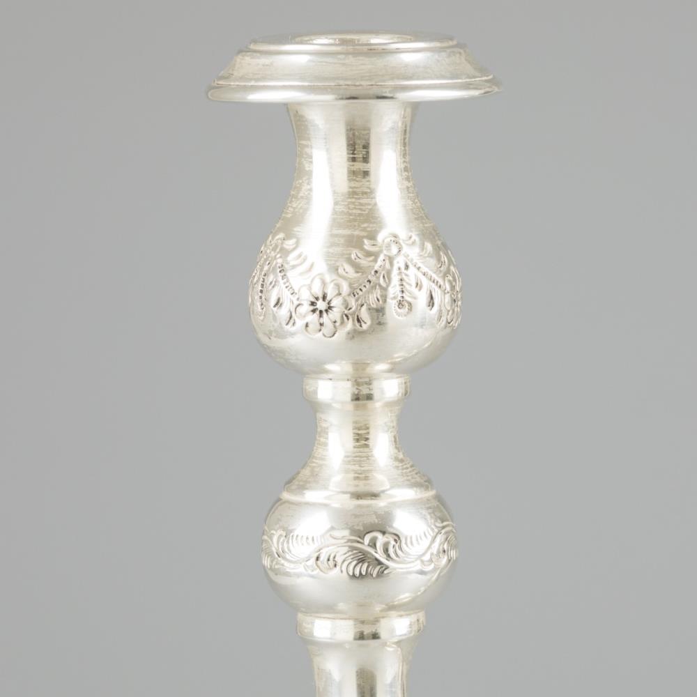 2 piece set of candlesticks (London, A. Taite & Sons Ltd) silver. - Image 2 of 6