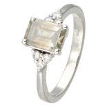 14K. White gold shoulder ring set with approx. 1.26 ct. diamond.