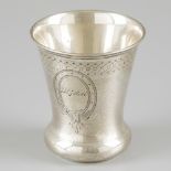 Drinking cup silver.