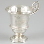 Drinking cup silver.