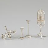 4-piece lot miniatures silver.