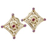 18K. Yellow gold vintage earrings set with approx. 0.61 ct. diamond and synthetic ruby.