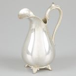 Creamer jug silver.