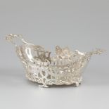 Bonbon / sweetmeat basket (Amsterdam 1779, possibly Johannes B. Feltrup 1761-1807) silver.