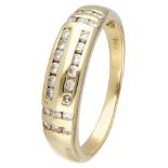18K. Yellow gold ring set with approx. 0.24 ct. diamond.