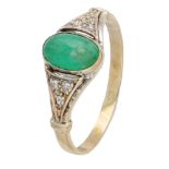 14K. Yellow gold ring set with approx. 0.81 ct. natural emerald and diamond.