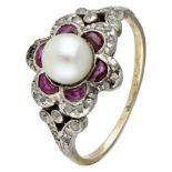 Flower-shaped 18K. gold / 800 silver ring set with diamond, synthetic ruby ​​and a pearl.