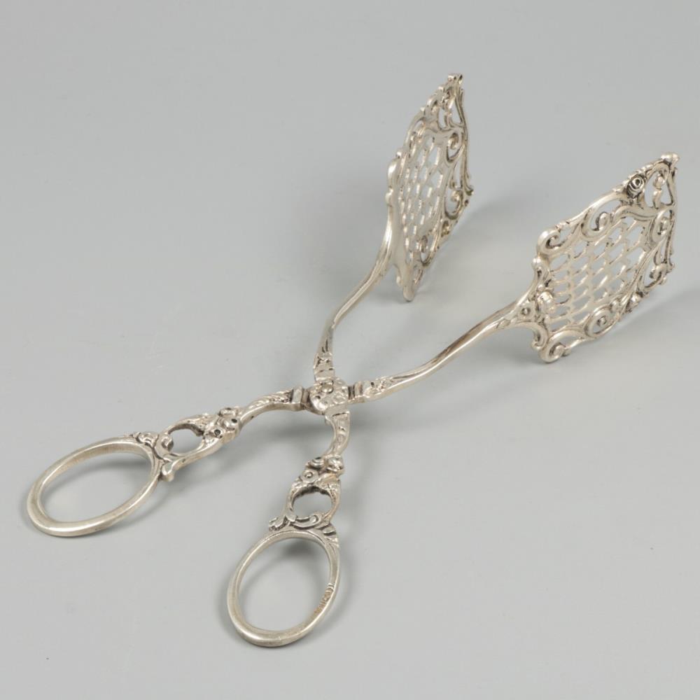 Biscuit tongs silver. - Image 2 of 7