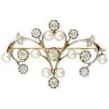 18K. Yellow gold / Pt 950 platinum Belle Époque brooch set with approx. 1.85 ct. diamond.