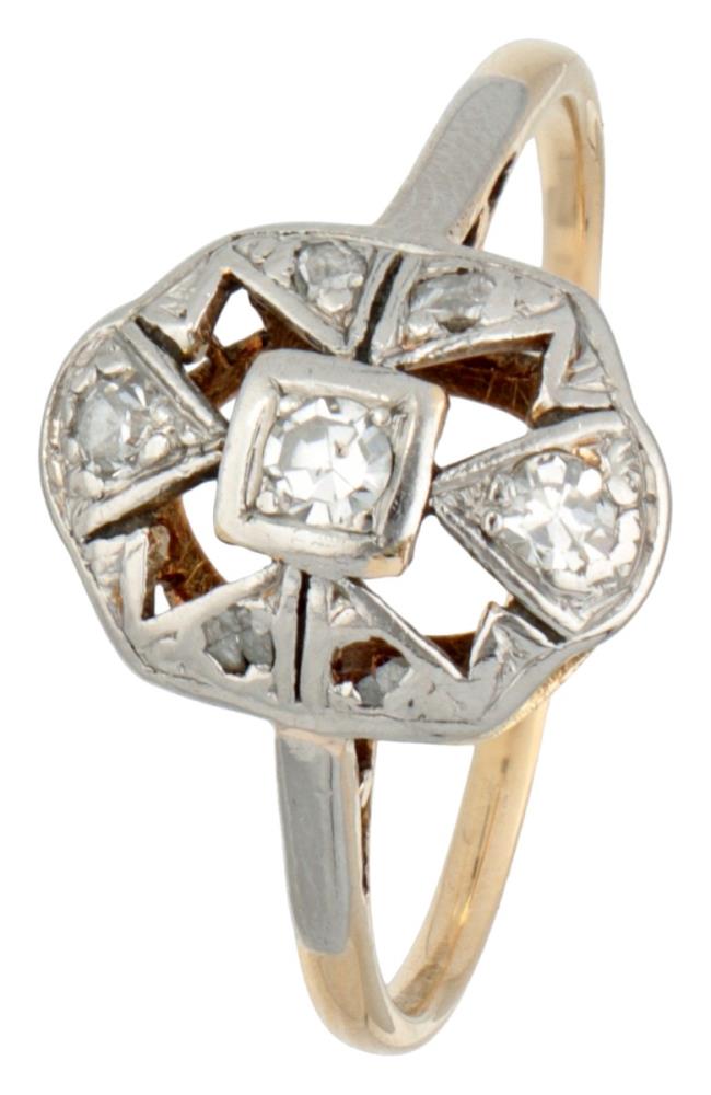 14K. Yellow gold / Pt 900 platinum Art Deco ring set with approx. 0.14 ct. diamond.