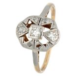 14K. Yellow gold / Pt 900 platinum Art Deco ring set with approx. 0.14 ct. diamond.