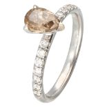 14K. White gold shoulder ring set with approx. 0.73 ct. diamond.