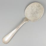 Pastry server silver.