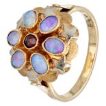 Vintage 14K. yellow gold ring set with approx. 0.30 ct. opal.