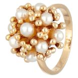18K. Yellow gold 'Sputnik' ring set with pearls.