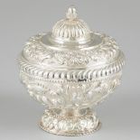 Cream bowl with lid (Sneek, Alle de Haas 1879-1966) silver.