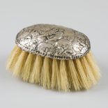 Clothes brush (18th century) silver.