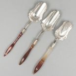 3-piece lot sugar spoons silver.