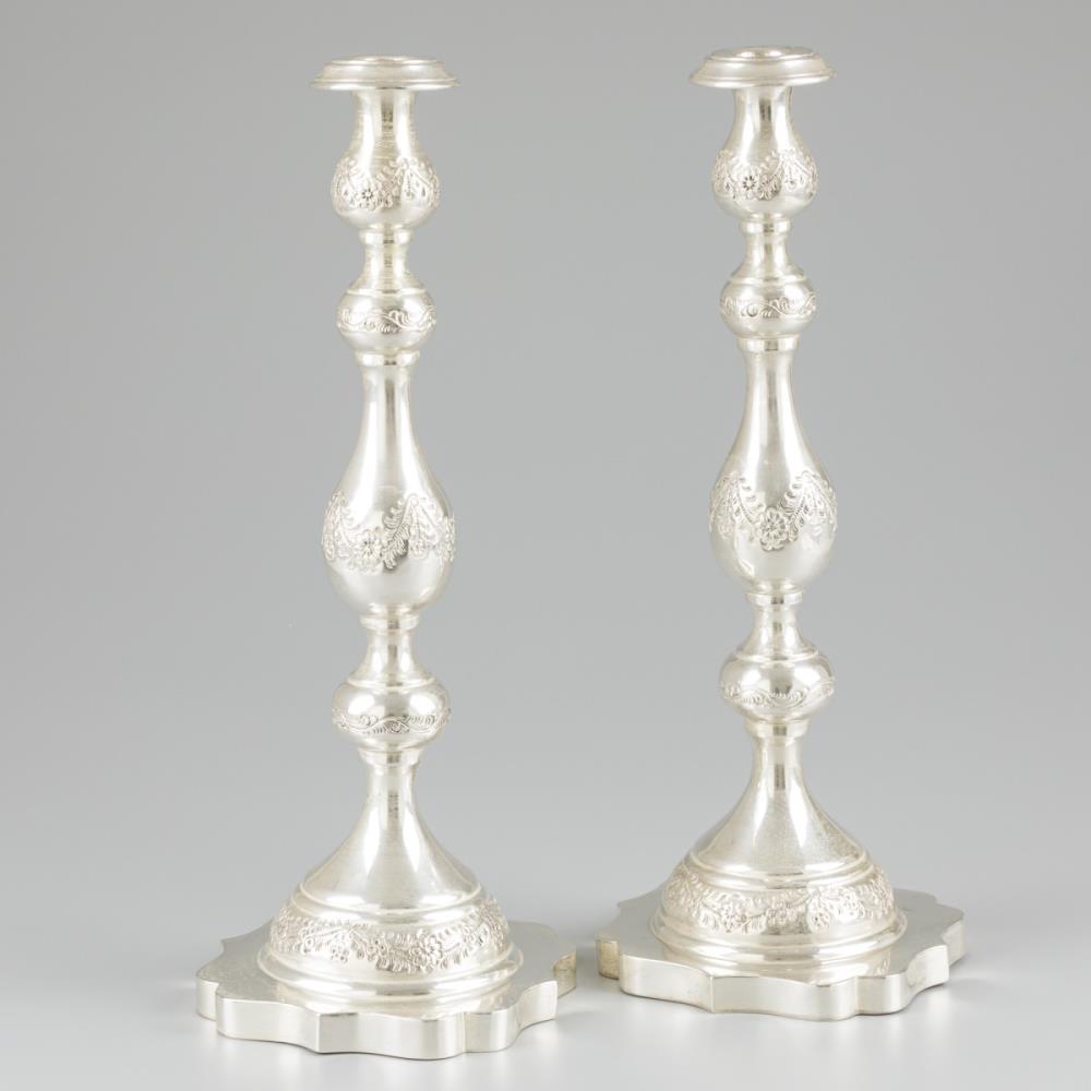 2 piece set of candlesticks (London, A. Taite & Sons Ltd) silver.