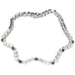 18K. White gold bracelet set with approx. 2.55 ct. diamond and approx. 4.32 ct. natural sapphire.